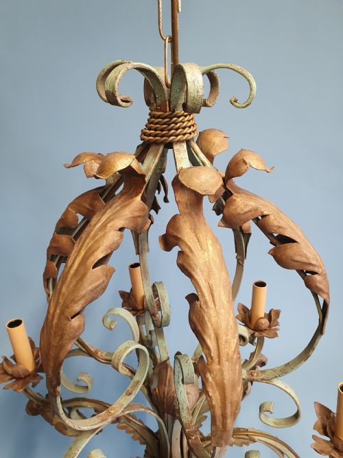 LARGE GREEN CHANDELIER IN STEEL WITH C SCROLL AND LEAF DECORATION - ADDITIONAL PHOTO 3