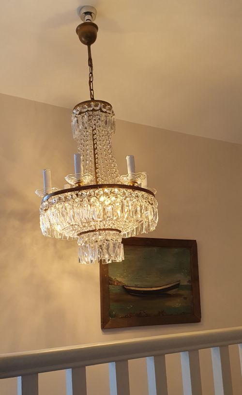 LARGE CHANDELIER WITH SWAGS NINE BULB HOLDERS 20 - ADDITIONAL PHOTO 2
