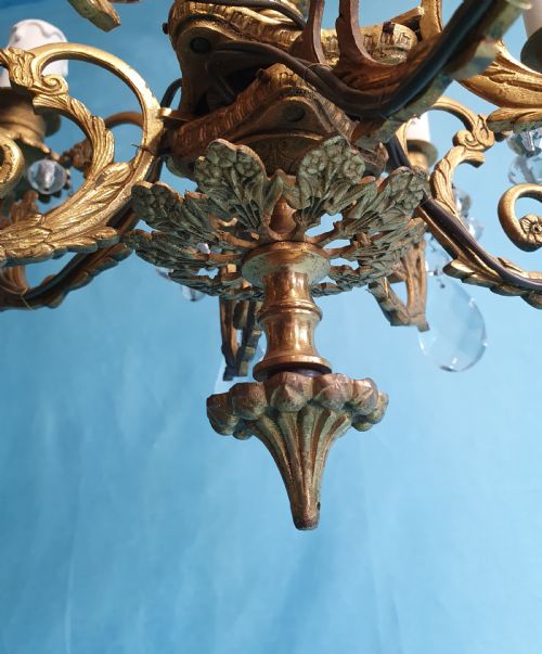 8 ARM BRASS CHANDELIER DECORATED WITH DRIPS LOVELY QUALITY - ADDITIONAL PHOTO 5