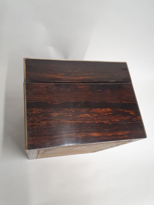 19THCENTURY COROMANDEL DRESSING BOX C1870 WITH WORKING KEY - ADDITIONAL PHOTO 4
