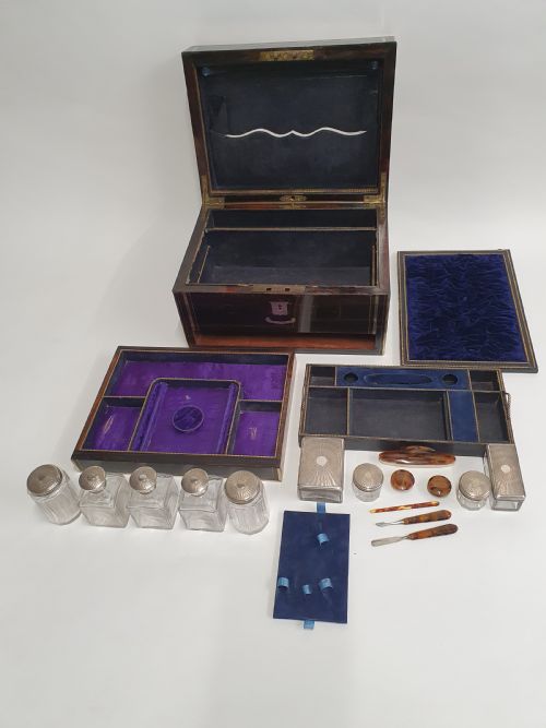 19THCENTURY COROMANDEL DRESSING BOX C1870 WITH WORKING KEY - ADDITIONAL PHOTO 6