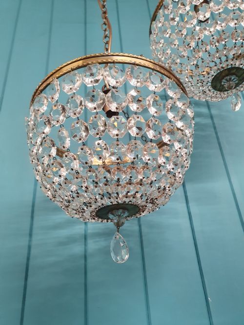 EARLY 20TH CENTURY PAIR OF BAG CHANDELIERS 10 - ADDITIONAL PHOTO 1