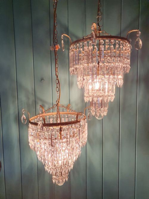 PAIR OF EARLY 20TH CENTURY FOUR TIER LUSTRE CHANDELIERS 15 - ADDITIONAL PHOTO 2