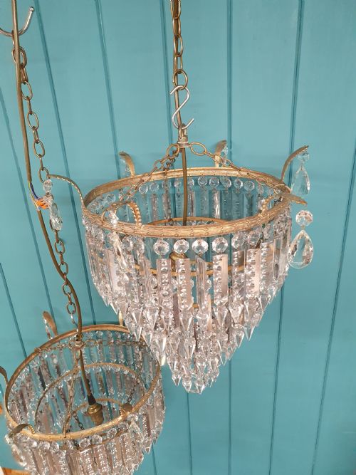 PAIR OF EARLY 20TH CENTURY FOUR TIER LUSTRE CHANDELIERS 15 - ADDITIONAL PHOTO 4