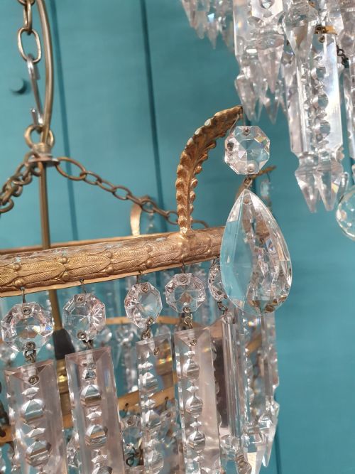 PAIR OF EARLY 20TH CENTURY FOUR TIER LUSTRE CHANDELIERS 15 - ADDITIONAL PHOTO 6