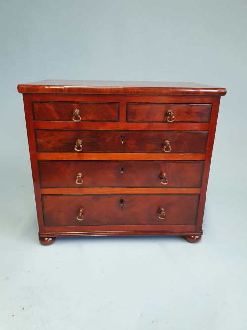 EARLY 19TH CENTURY MINIATURE 23 MAHOGANY CHEST OF DRAWERS DATED 1824 - ADDITIONAL PHOTO 5
