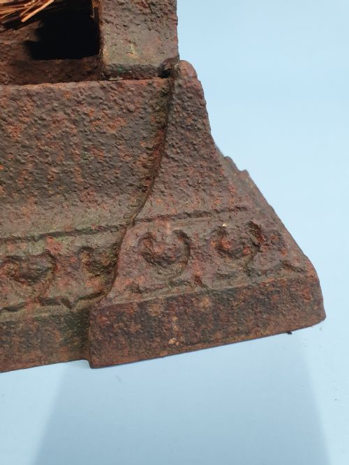 LATE 19 CENTURY CAST IRON BOOT SCRAPER WITH BRUSHES TO THE SIDE - ADDITIONAL PHOTO 1