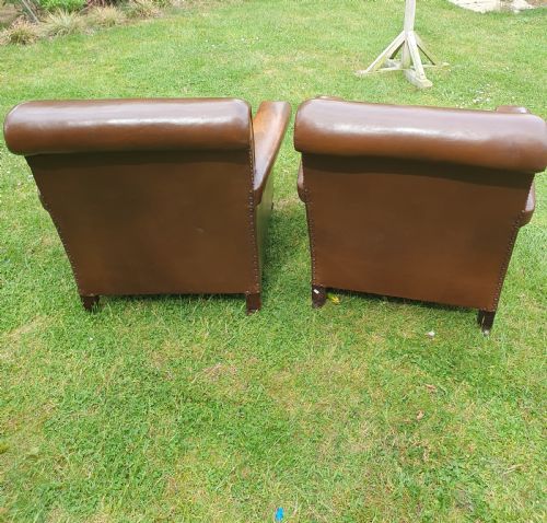 EARLY 20TH CENTURY PAIR OF CHOCOLATE BROWN LEATHER CHAIRS - ADDITIONAL PHOTO 6