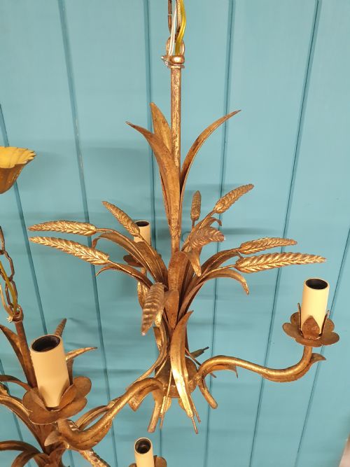 PAIR OF EARLY 20TH CENTURY CHANDELIERS WITH GOLD LEAVES AND BALI CORNS - ADDITIONAL PHOTO 6