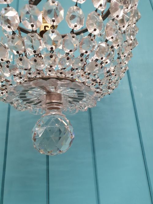 EARLY 20TH CENTURY BAG CHANDELIER WITH INTERESTING GLASS BOTTOM 12 - ADDITIONAL PHOTO 4