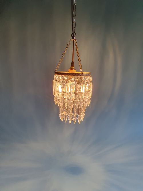 EARLY 20TH CENTURY LUSTRE CHANDELIER - ADDITIONAL PHOTO 1