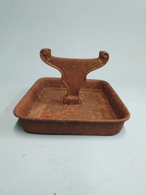 LATE 19TH CENTURY CASTIRON BOOT SCRAPER - ADDITIONAL PHOTO 3