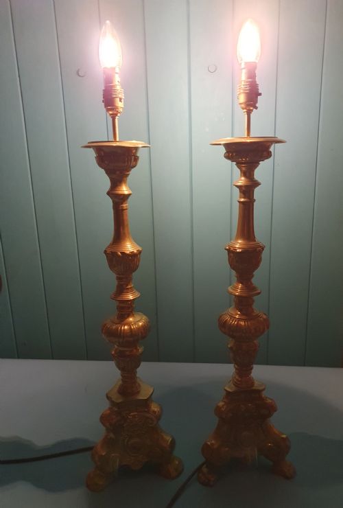 EARLY 20TH CENTURY PAIR OF BAROQUE STYLE BRASS CANDLESTICKS - ADDITIONAL PHOTO 1