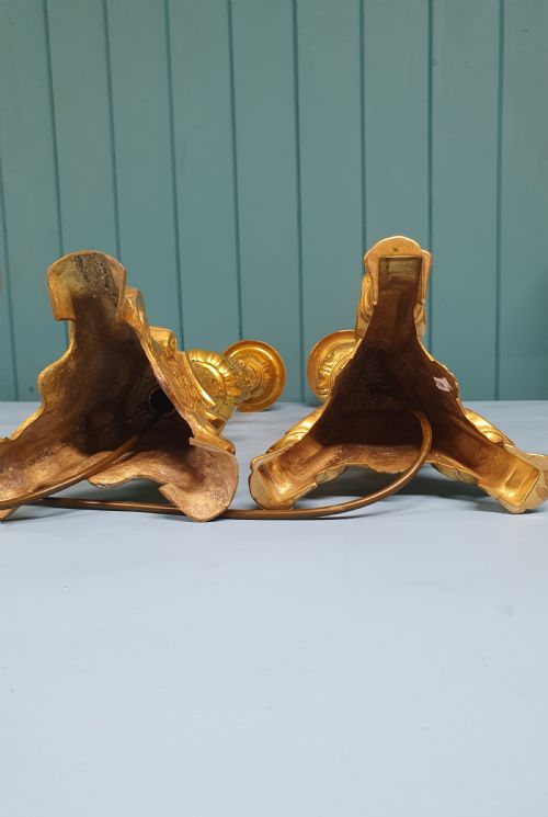 EARLY 20TH CENTURY PAIR OF BAROQUE STYLE BRASS CANDLESTICKS - ADDITIONAL PHOTO 4