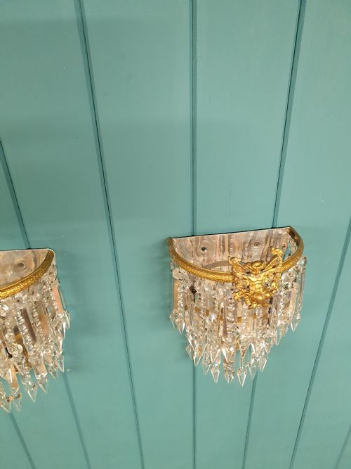 EARLY 20TH CENTURY PAIR OF LUSTRE WALL LIGHTS WITH CHERUBS - ADDITIONAL PHOTO 5