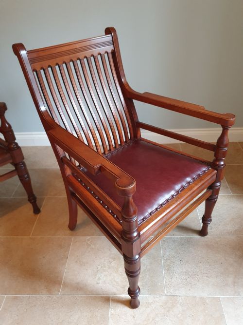PAIR OF LATE 19TH CENTURY WALNUT CHAIRS WITH LEATHER SEATS - ADDITIONAL PHOTO 3