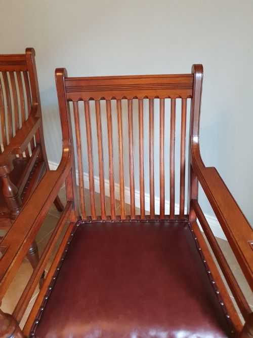 PAIR OF LATE 19TH CENTURY WALNUT CHAIRS WITH LEATHER SEATS - ADDITIONAL PHOTO 4