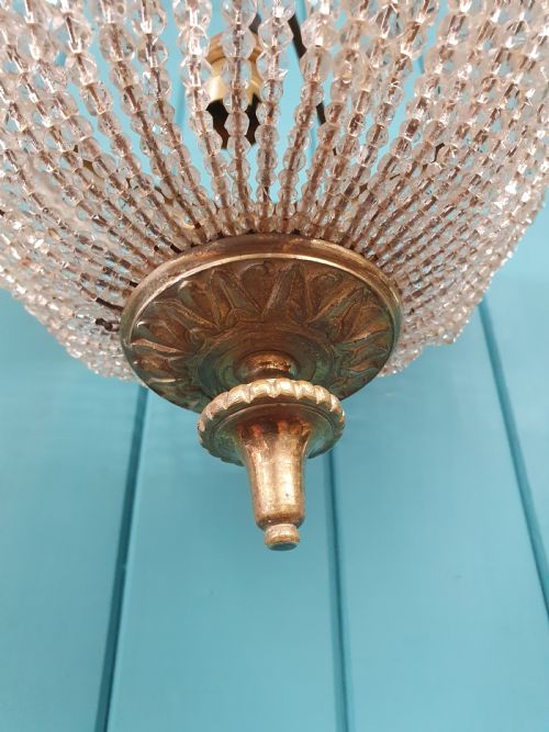 EARLY 20TH CENTURY BRASS AND CUT GLASS BEADED CHANDELIER 13 - ADDITIONAL PHOTO 5