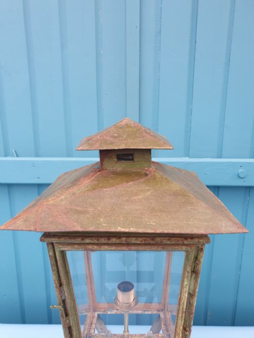 VICTORIAN GREEN PAINTED GARDEN LANTERN CONVERTED FROM GAS - ADDITIONAL PHOTO 2