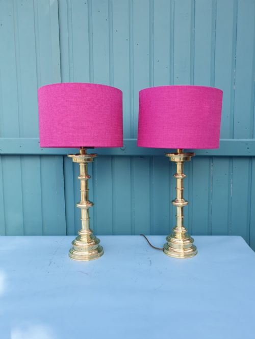 PAIR OF ANTIQUE BRASS LAMPS 18901950