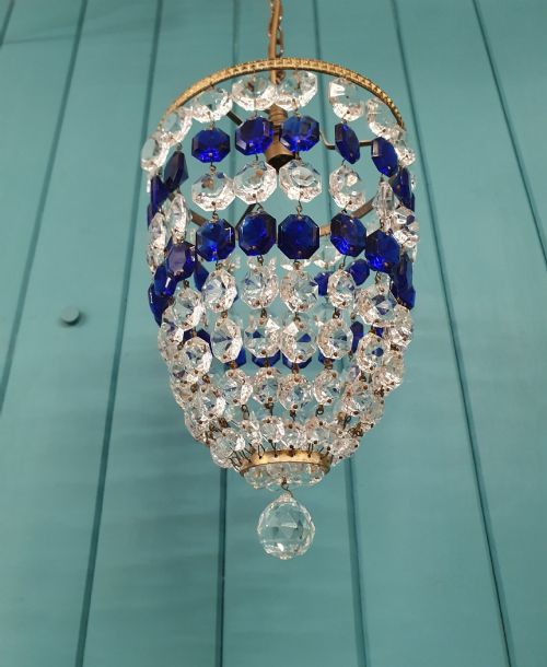 SMALL ANTIQUE BLUE CRYSTAL BAG CHANDELIER 8 - ADDITIONAL PHOTO 3