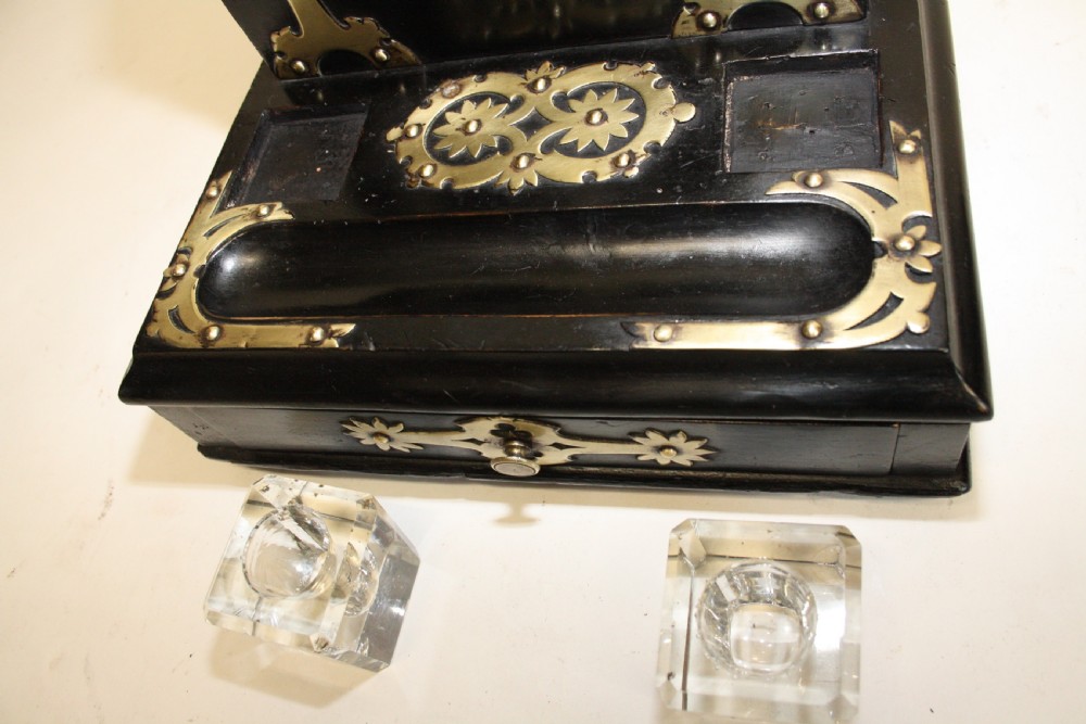 Late 19th century Ebony desk tidy View IX