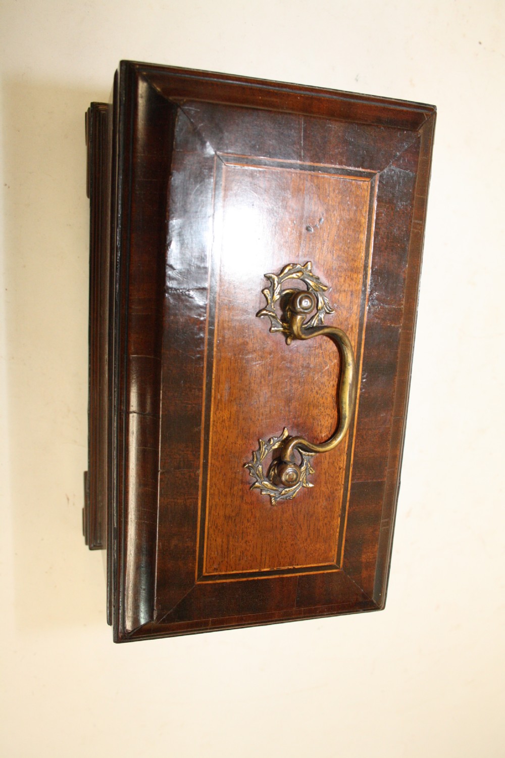 Early Georgian tea caddy View V