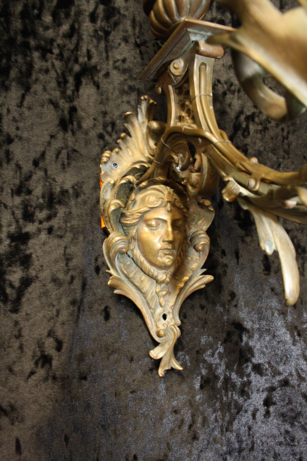 Pair of bronze wall lights View IV