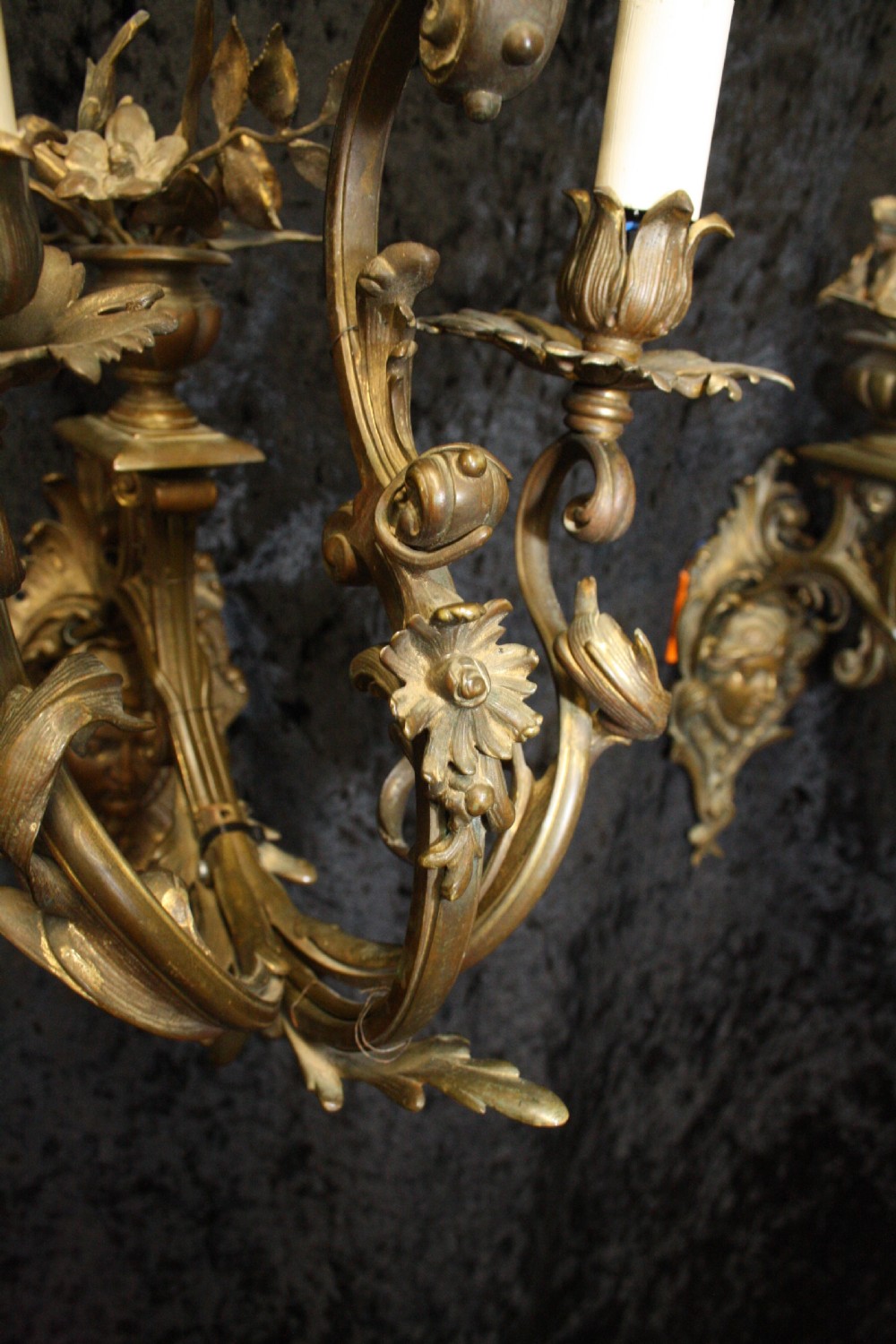 Pair of bronze wall lights View V