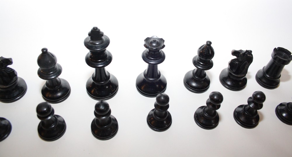 Early 20th century chess set View IX