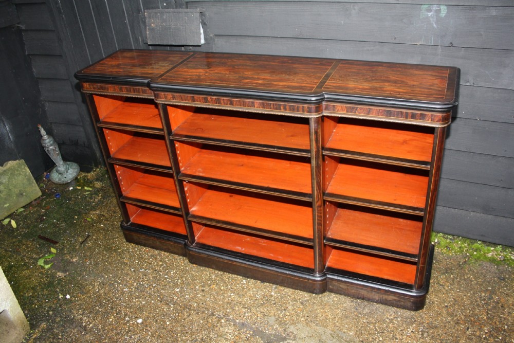 Early 19th century Breakfront  bookcase, super quality