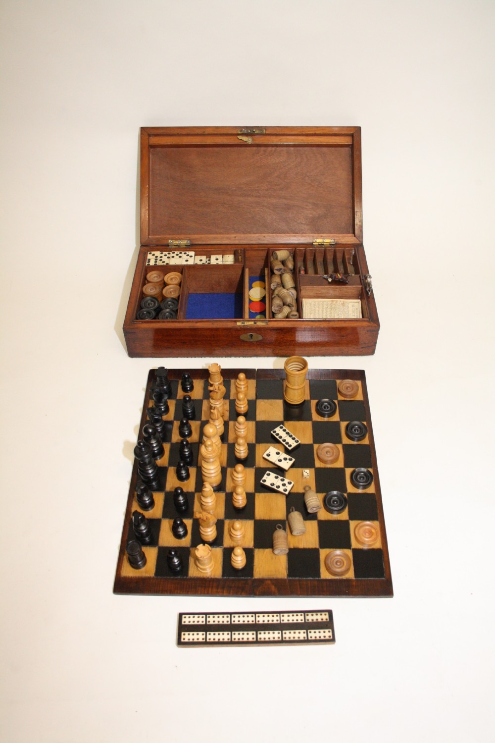 Late 19th century games compendium chess set