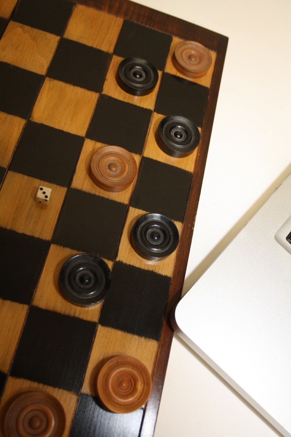 Late 19th century games compendium chess set View X
