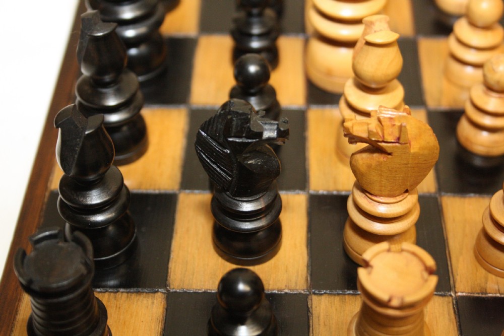 Late 19th century games compendium chess set View XII