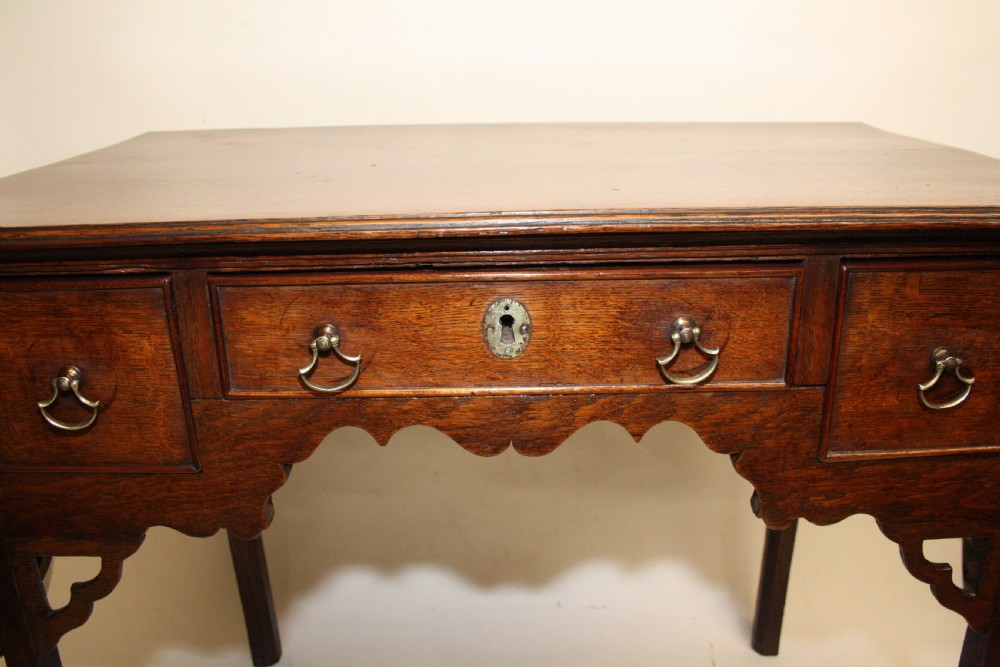 Oak lowboy good colour C1760 View III