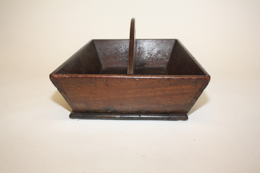 19th-century cutlery box View V
