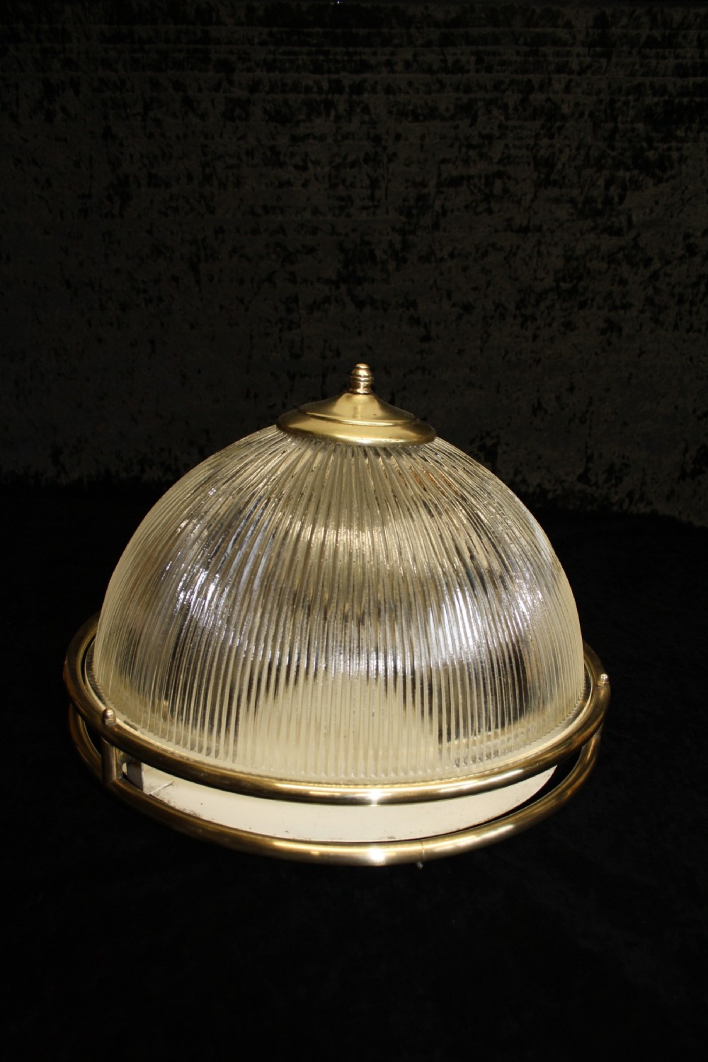 Domed glass ceiling light View III