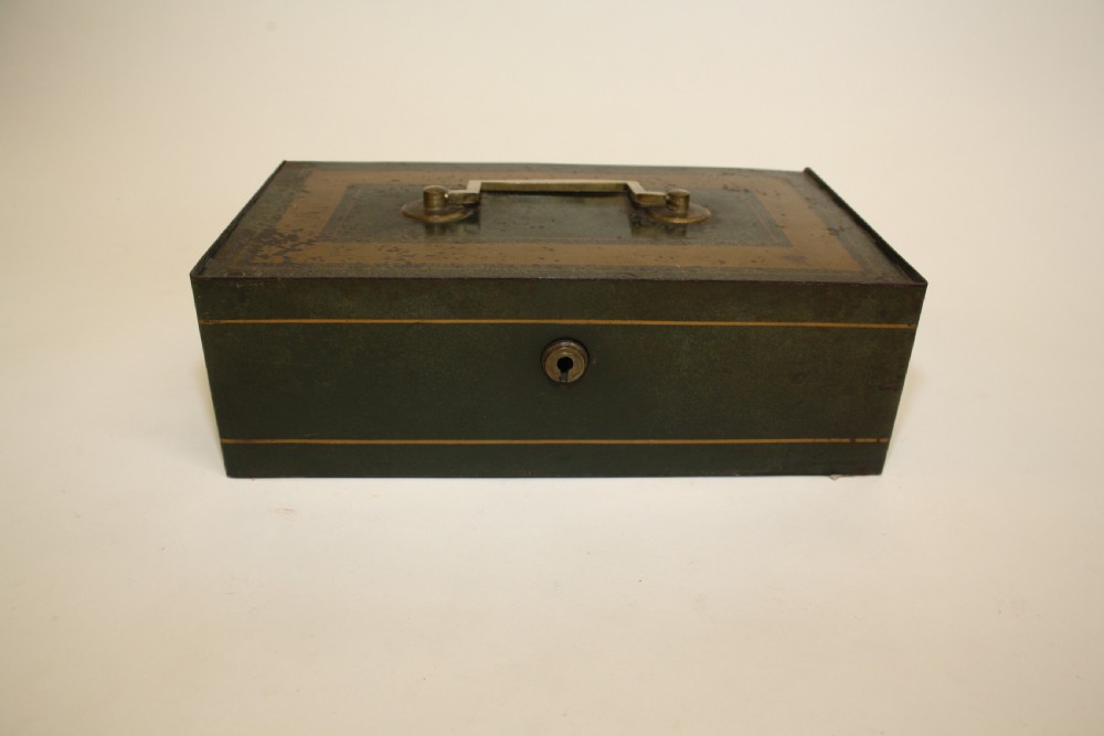 Steal strong box with cash tray View IV