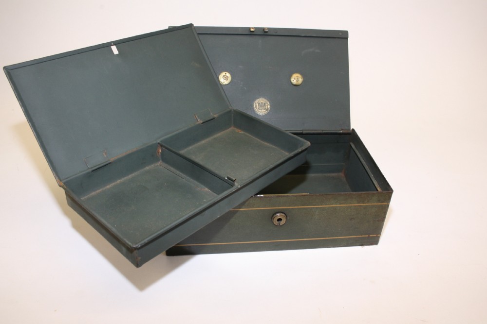 Steal strong box with cash tray View IX