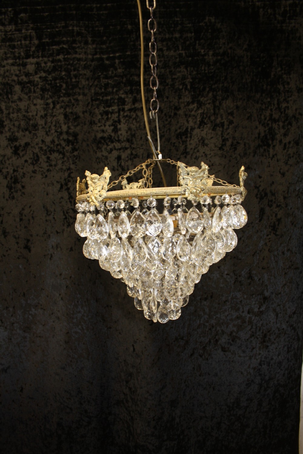 Early 20th century large drip chandelier with cherubs