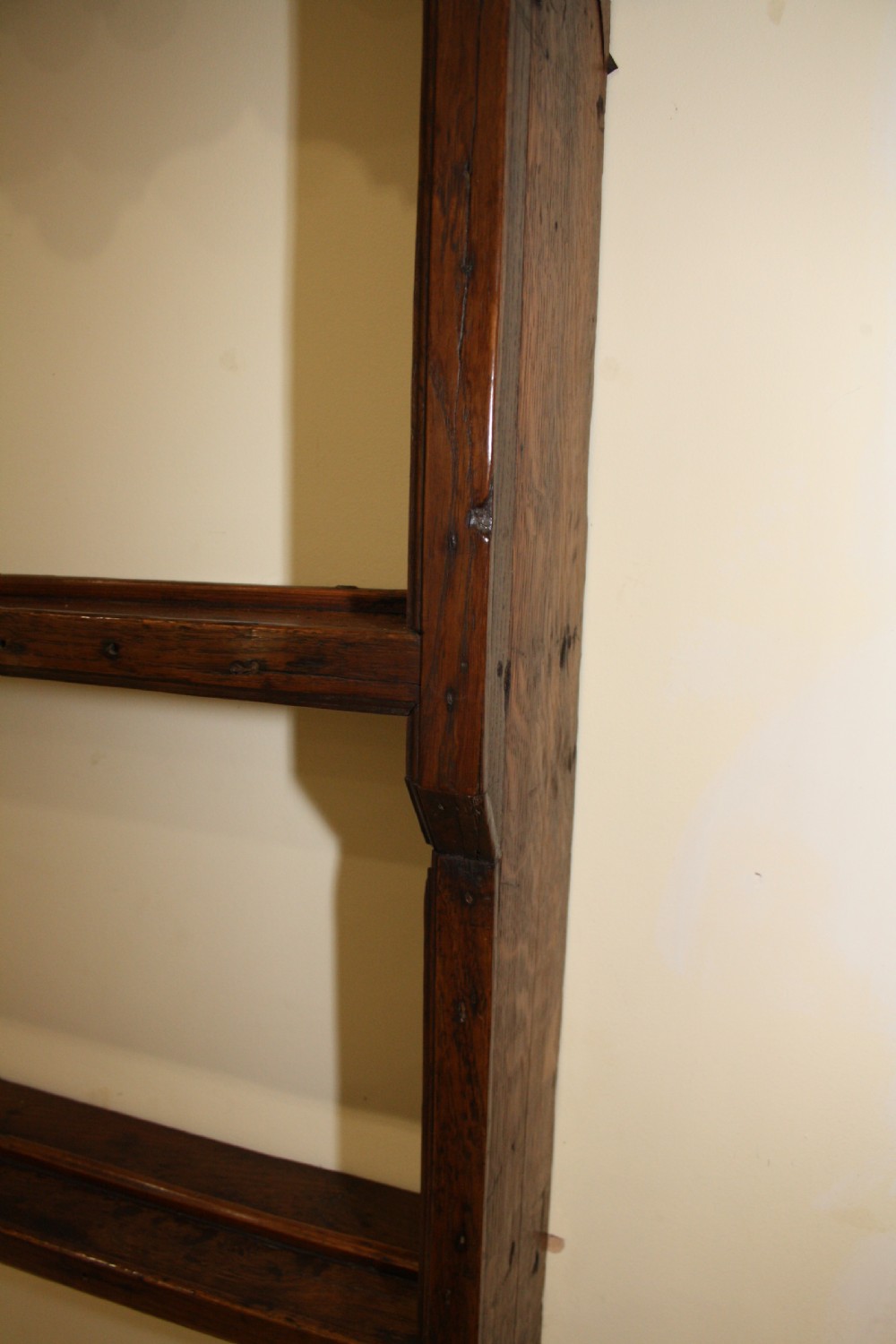 Late 18th century dresser rack View III