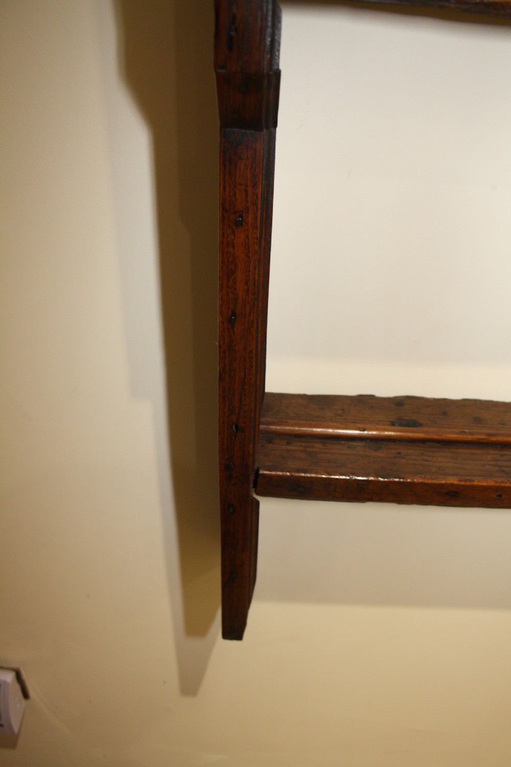 Late 18th century dresser rack View XIII
