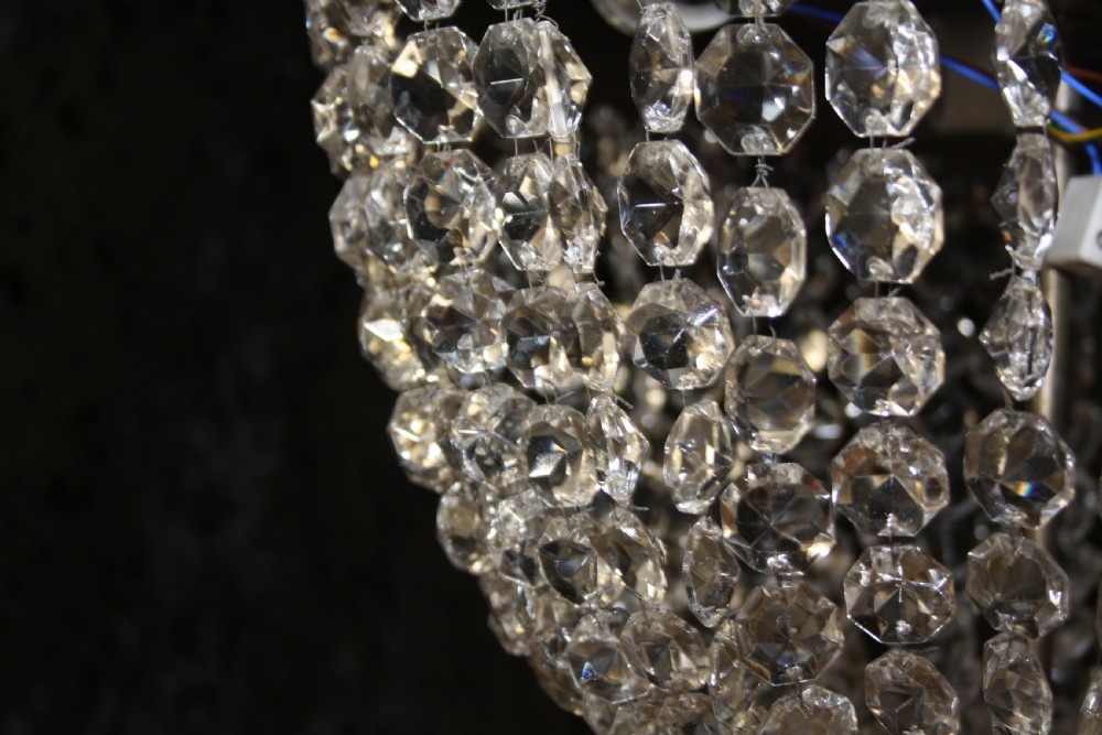 Early 20th century ceiling mounted bag chandelier View IV
