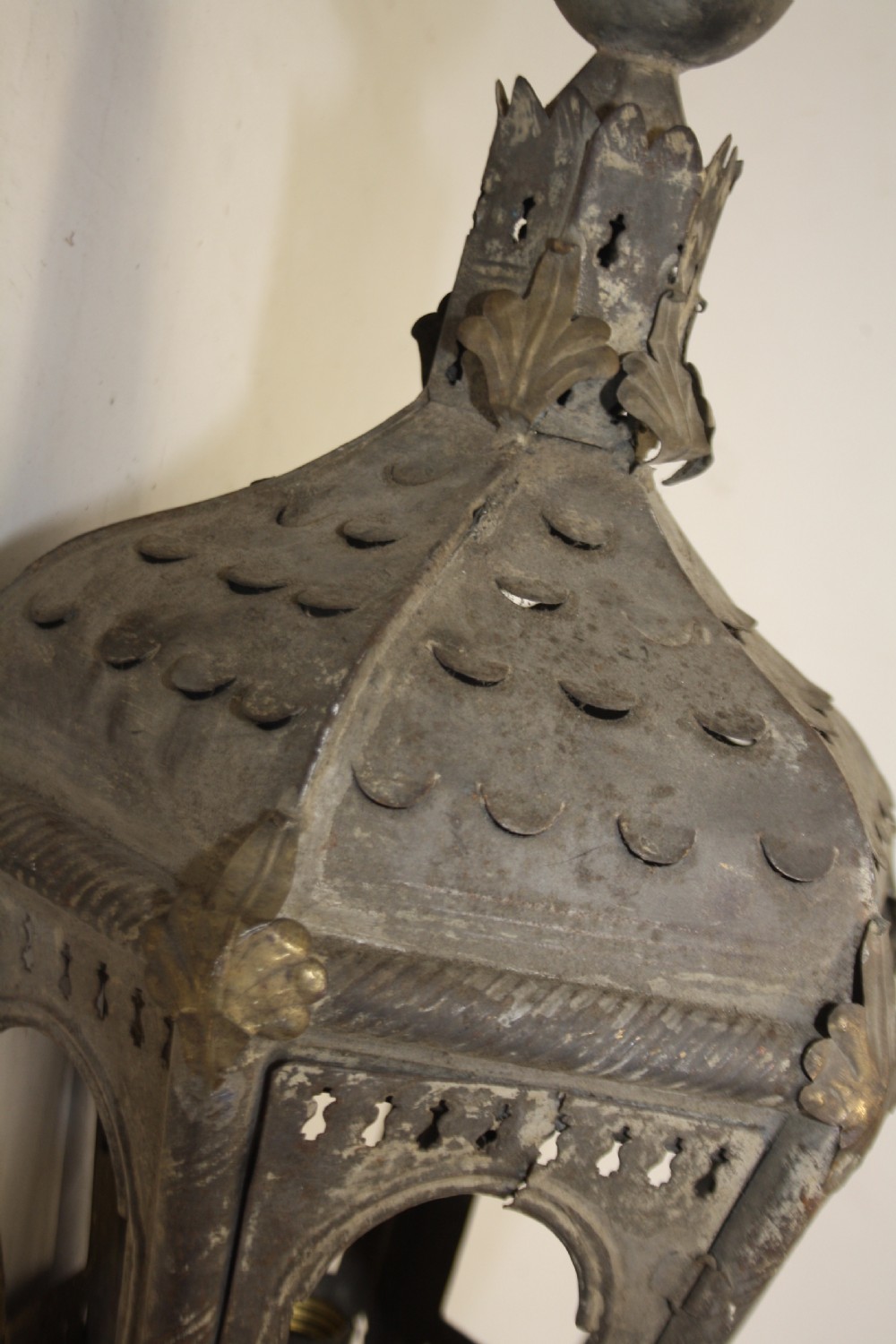 Late 19th century Italian gondola lantern View VI