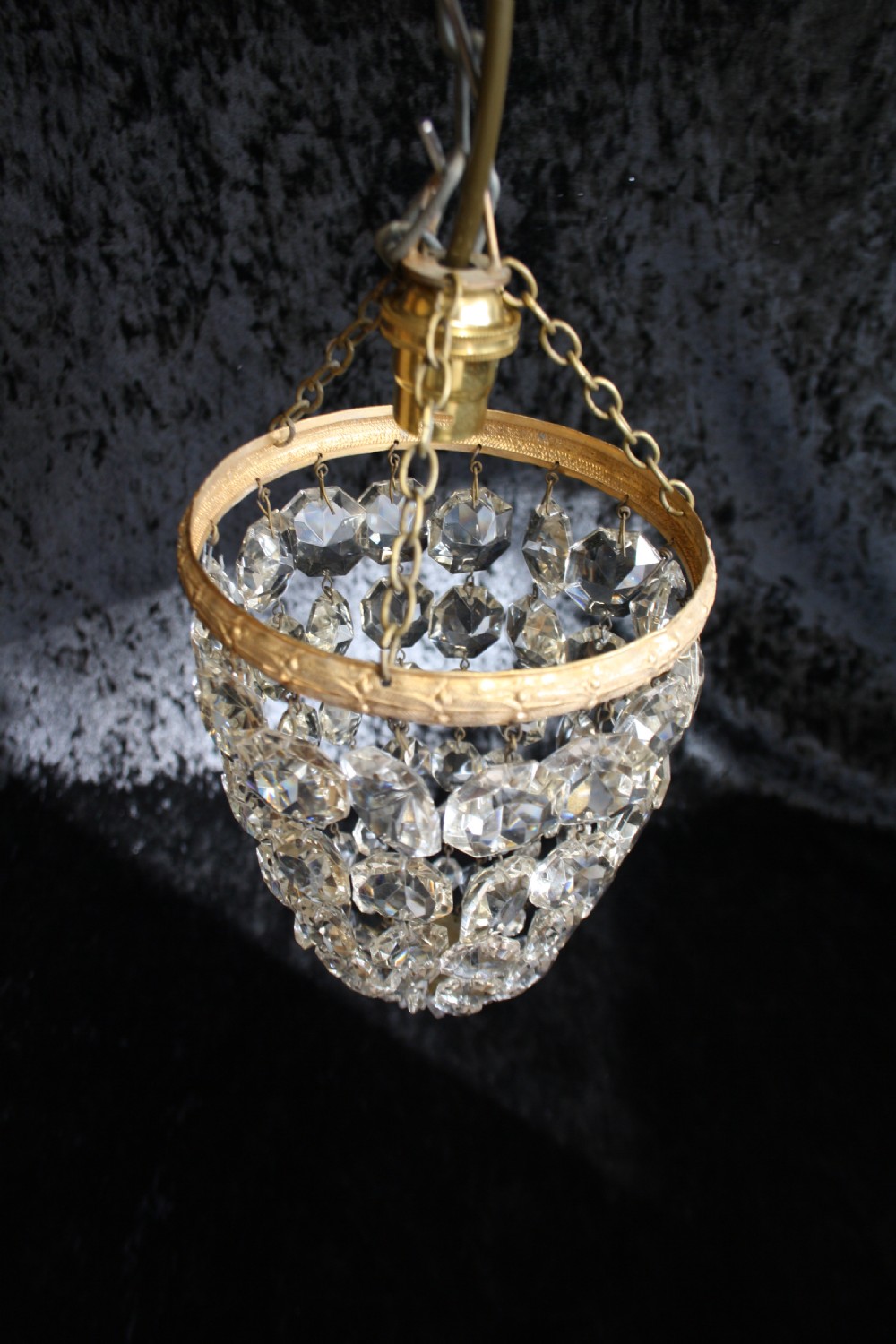 Early 20th century small bag chandelier View VII