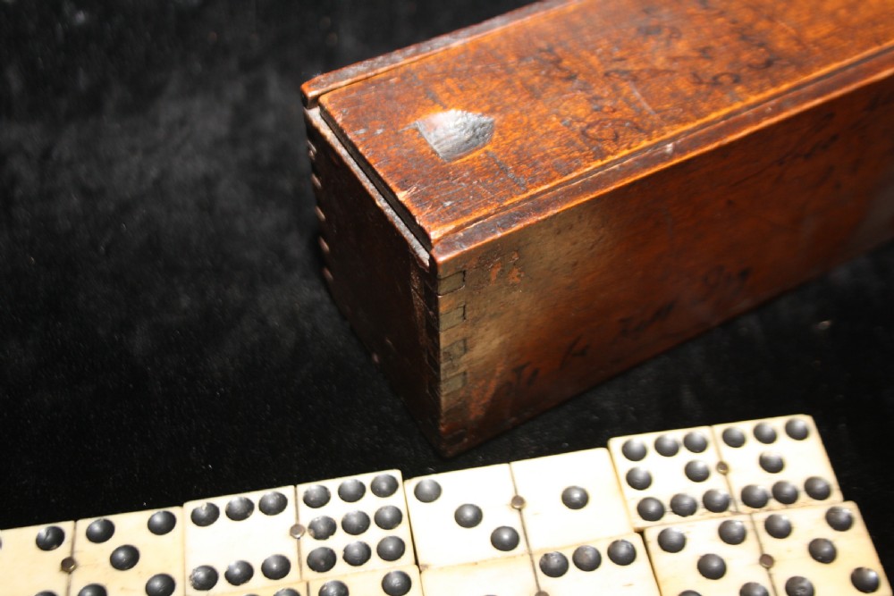 First half of the 20th century dominoes set View VI
