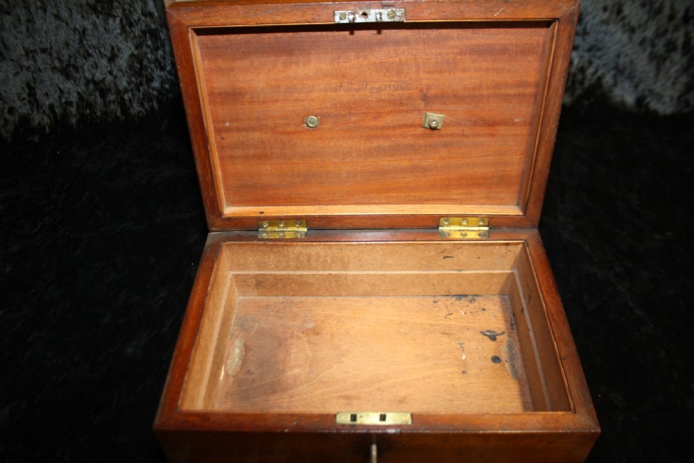 Late Georgian sovereign box C1810 View IX