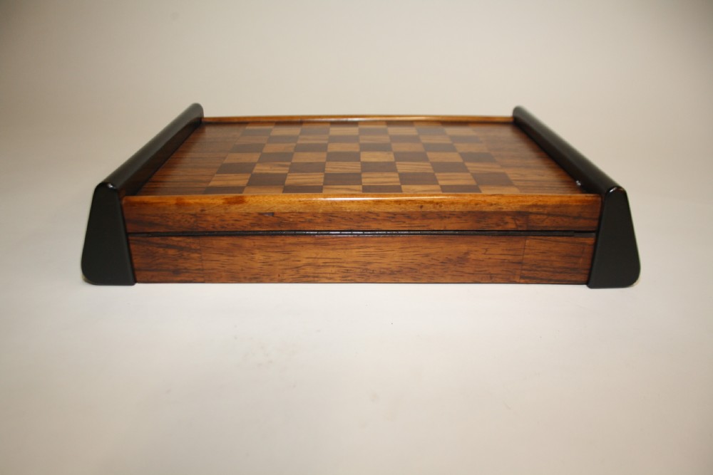 Art deco games box View V