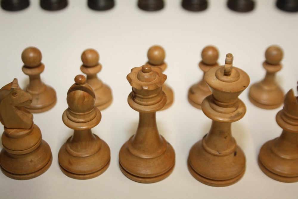 Early 20th century chess set View X