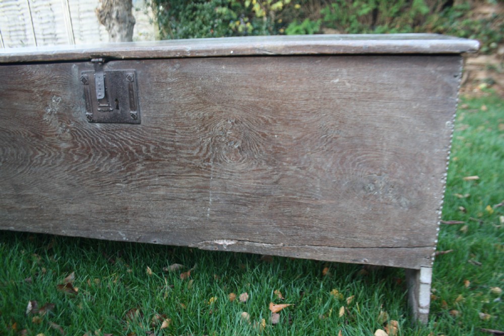 Very rare oak tudor coffer C1550 View V